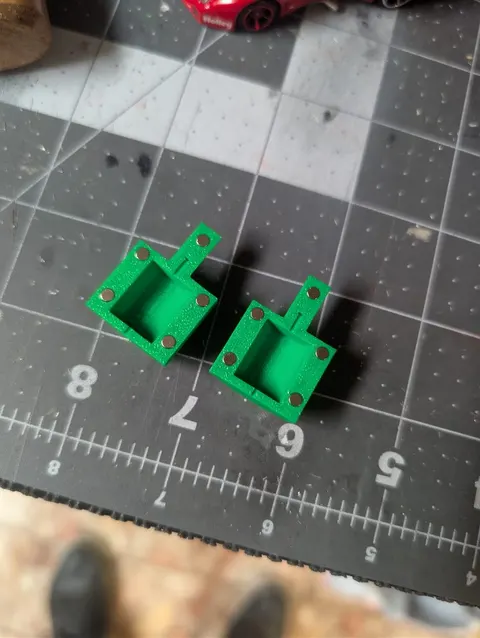 Hot Wheels Axle Polishing Jig بواسطة KittermanSpeedShop